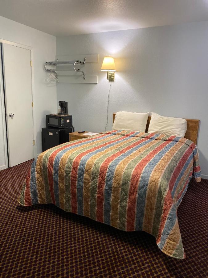 Regency Inn Comanche מראה חיצוני תמונה