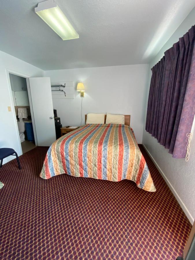 Regency Inn Comanche מראה חיצוני תמונה